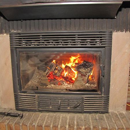 Gasthaus Zur Rebe Mehring  Ngoại thất bức ảnh