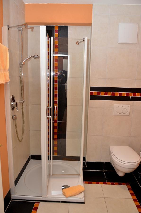 Gasthaus Zur Rebe Mehring  Ngoại thất bức ảnh